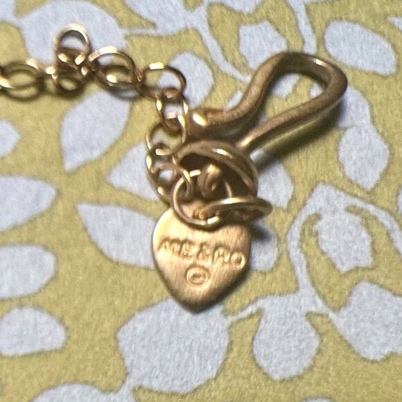 Me & Ro 10k gold and garnet necklace - Picture 6 of 13